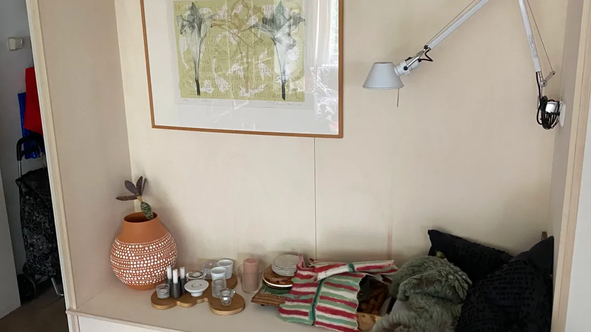 View 2 of Inbouw Bank